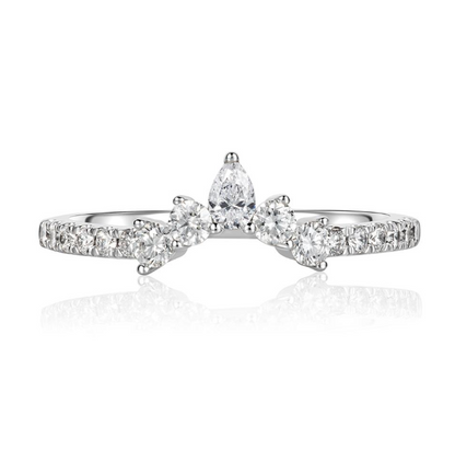 Anel em Ouro Branco 18K com Diamantes