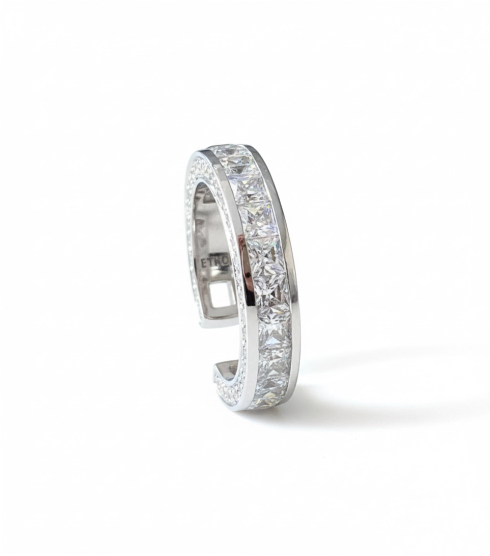 Anel | Brinco em Ouro Branco 18K
