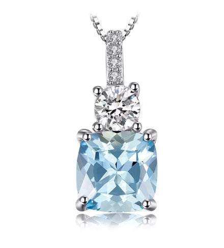 PINGENTE EM OURO BRANCO COM DIAMANTES E AGUA MARINHA